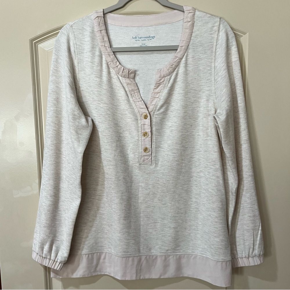 SOFT SURROUNDINGS Rue Cler Pullover Oatmeal Blouse Top Women’s Size Small